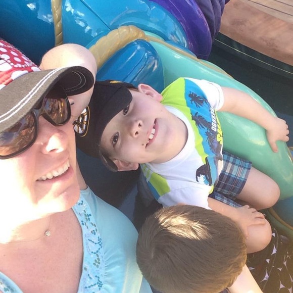 Meet your Posher, Jennifer - Picture 2 of 3